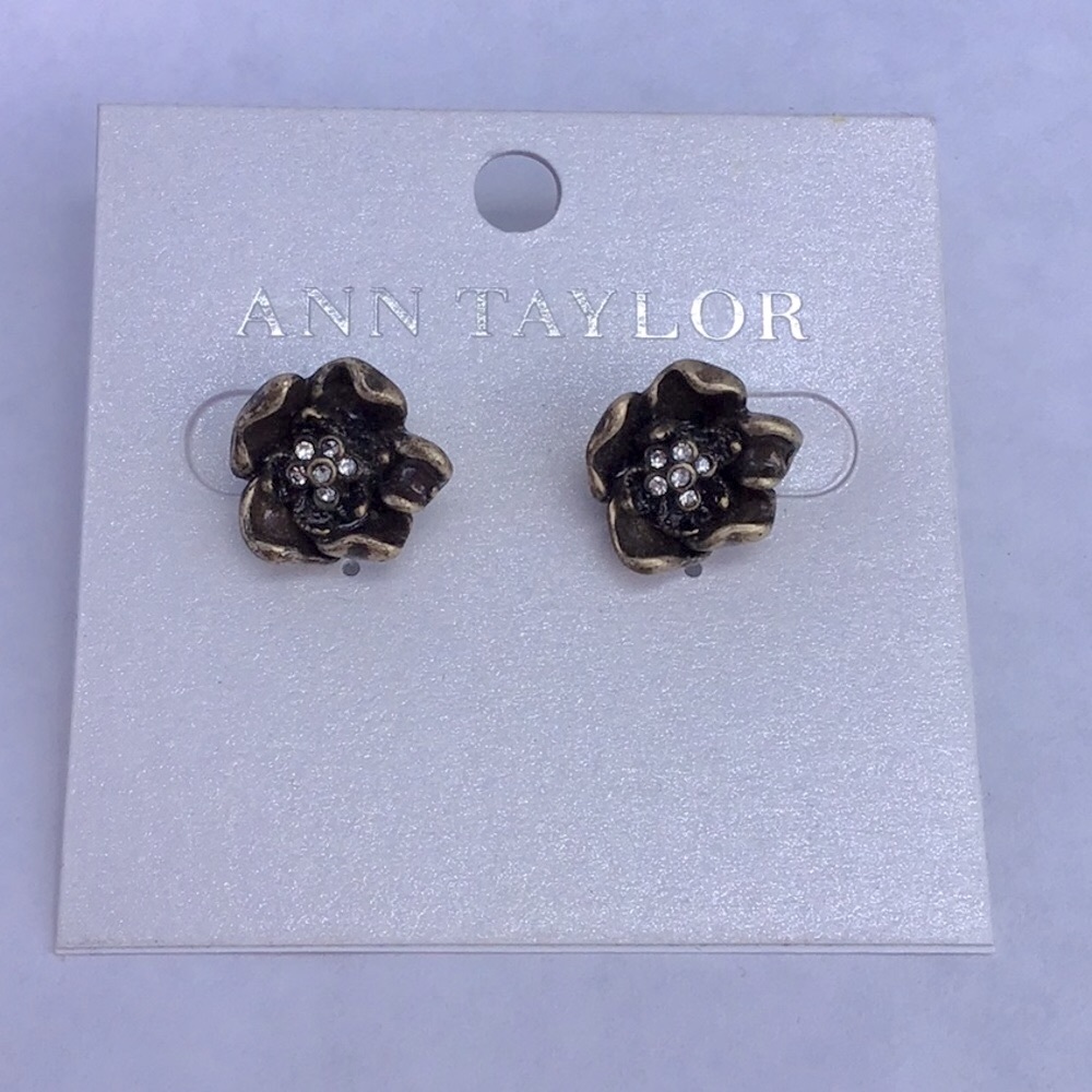 Ann Taylor Flower Earrings